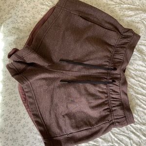 Lululemon Inner Glow short 3”